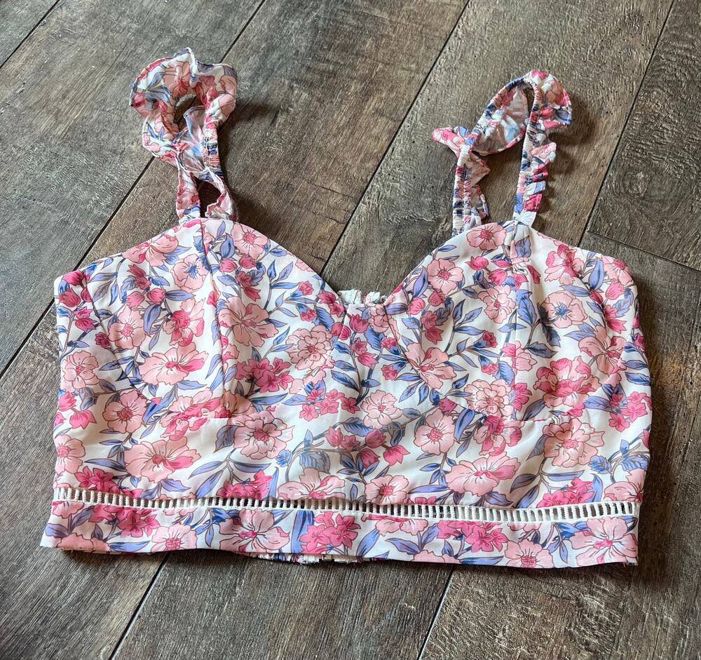 Kendall & Kylie floral crop top